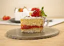 tres leches con fruta porción.webp