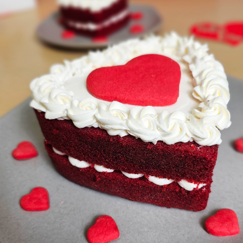 TORTA RED VELVET CORAZÓN PEQUEÑA❤