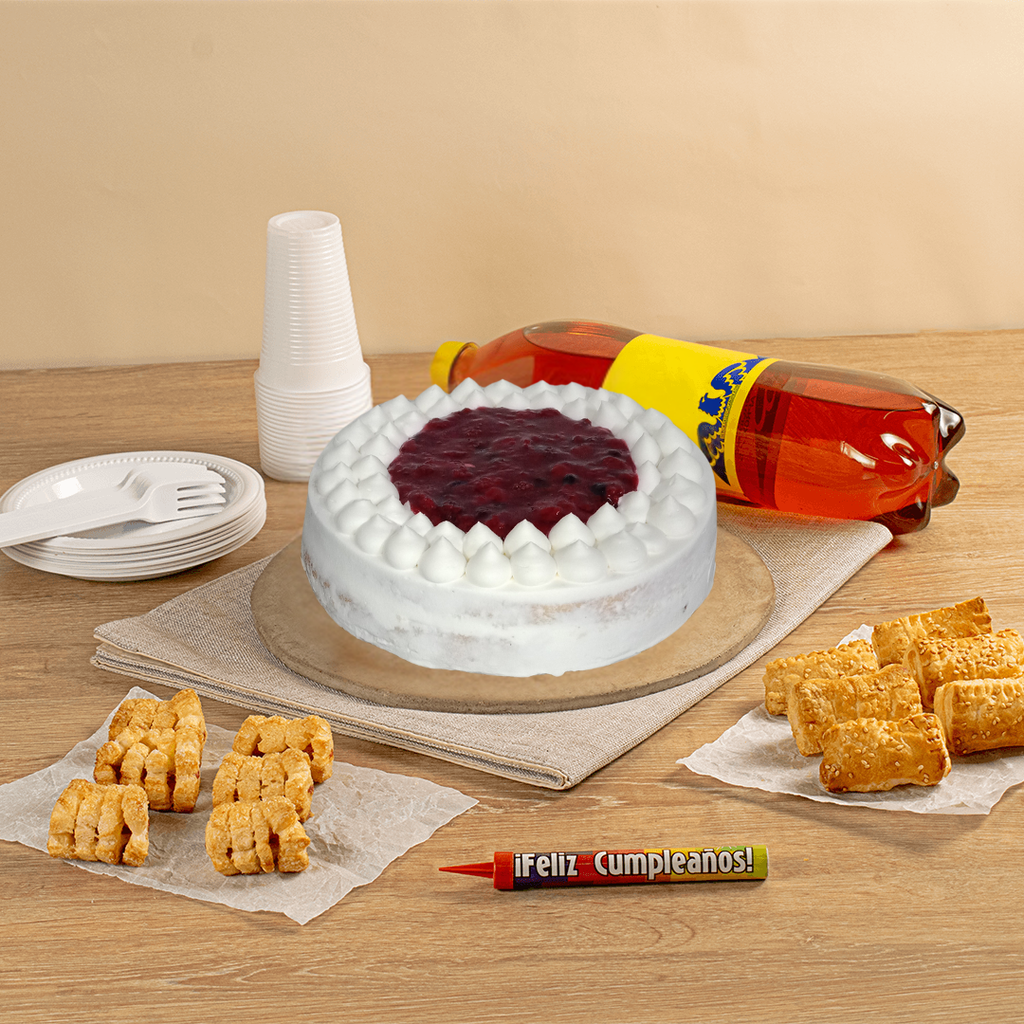 Pack de Cumpleaños Torta Tres Leches Frutos Rojos